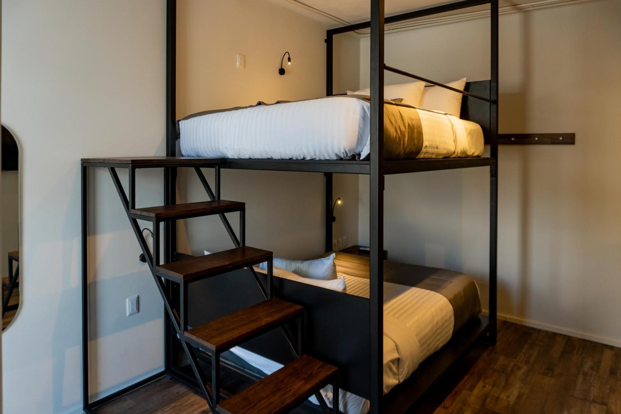 Hotel Alt Urbana León Zewnętrze zdjęcie