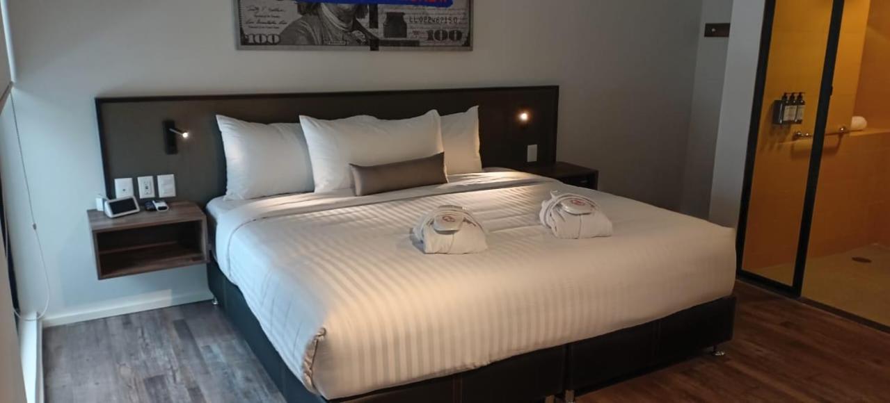 Hotel Alt Urbana León Zewnętrze zdjęcie