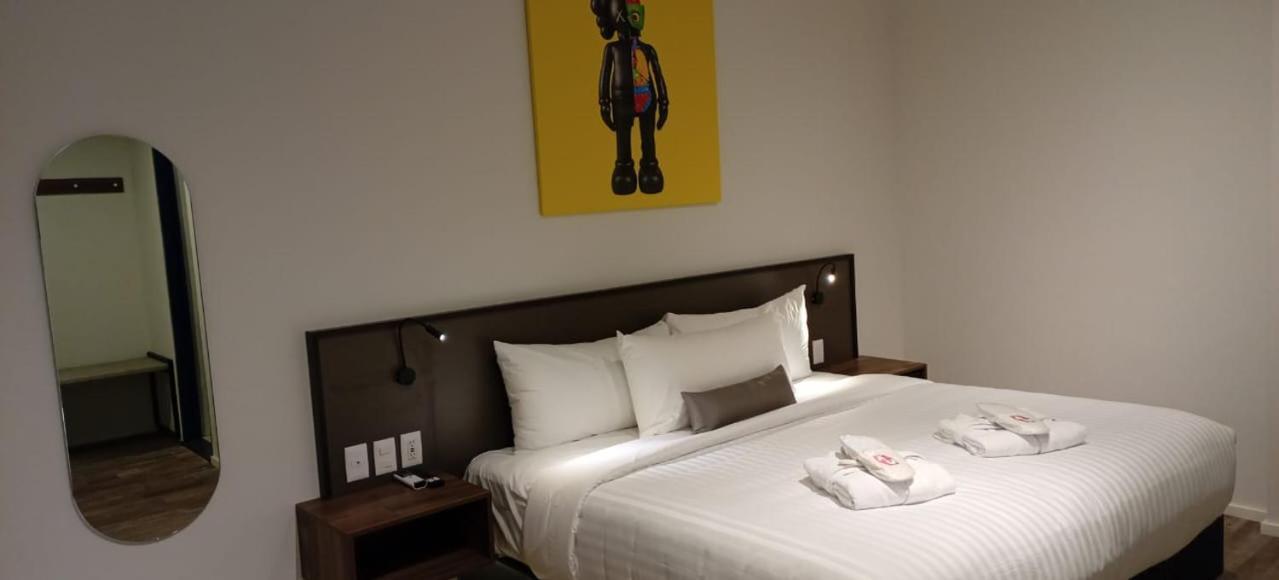 Hotel Alt Urbana León Zewnętrze zdjęcie